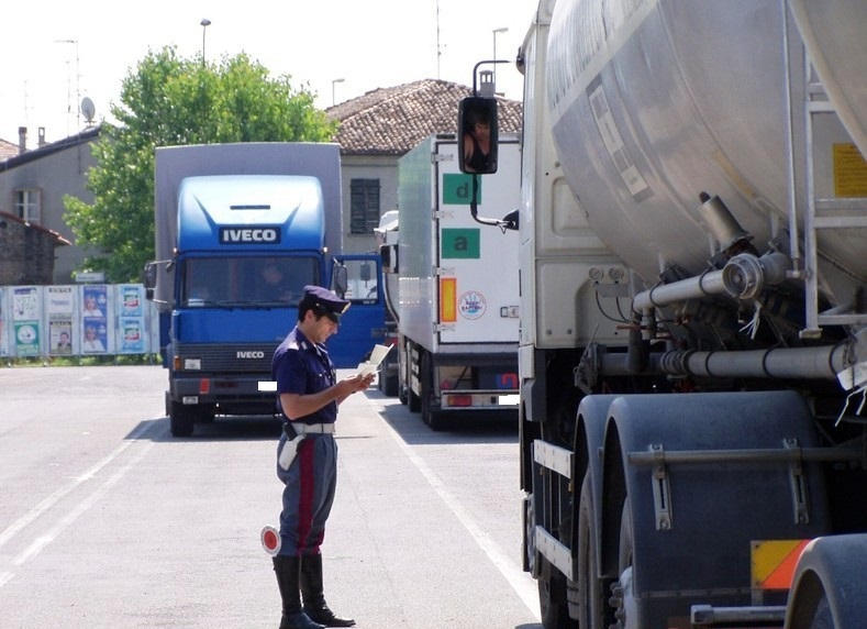 patente dimenticata conseguenze cqc merci autoscuola cagliari 2018 cosa succede se dimentico la patente multa verbale 